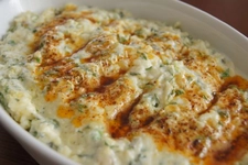 Yoğurtlu Salatalar Tarifi ve Malzemeleri